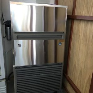 Máy làm đá viên Hoshizaki IM-130A